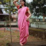 Niranjana Anoop Instagram – 💓🌸💓🌸💓

@shruti.ramachandran  Shruti chechiii I luuurvveeee the saree 😘

@pranavraaaj 📸 Finally !