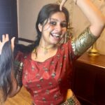 Niranjana Anoop Instagram – Onam Vanneeeee 🌸♥️ 

📸 @narayani.anoop nu grace venam thre 🤣 ennekondu ithe pattu 😈

Happppyyyyyy Onammmm