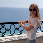 Nisa Sofiya Aksongur Instagram - Sürpriz 🤭🤭 #nisasofiya #tatil #sürpriz