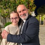 Nisa Sofiya Aksongur Instagram - Hicran dizisinde emeği geçen herkese çok teşekkür ederim, çok keyifli bir setti. Başka projelerde görüşmek üzere!🥰 @filmeviyapim @hicrandizi @gurselatesofficial @eelcinz @berkbakioglu @ozlemsurekk @yasaruzer @mr.ctnky @yagmurcokgenc #nisasofiya #hicran #final