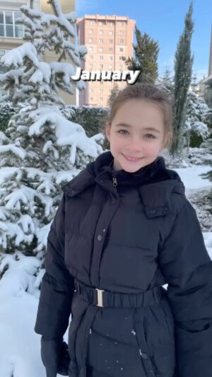 Nisa Sofiya Aksongur Instagram - #2022 

#nisasofiya #newyear