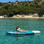 Nisa Sofiya Aksongur Instagram - Paddle board ✌️ #nisasofiya #paddleboarding #tatil