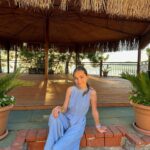 Nisa Sofiya Aksongur Instagram - 1-2-3? 💙🩵 #nisasofiya #tatil #pozönerileri