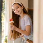 Nisa Sofiya Aksongur Instagram - 🍦 1-2-3-4? Photo: @elenayilmazist #nisasofiya #pozönerileri #outfitoftheday