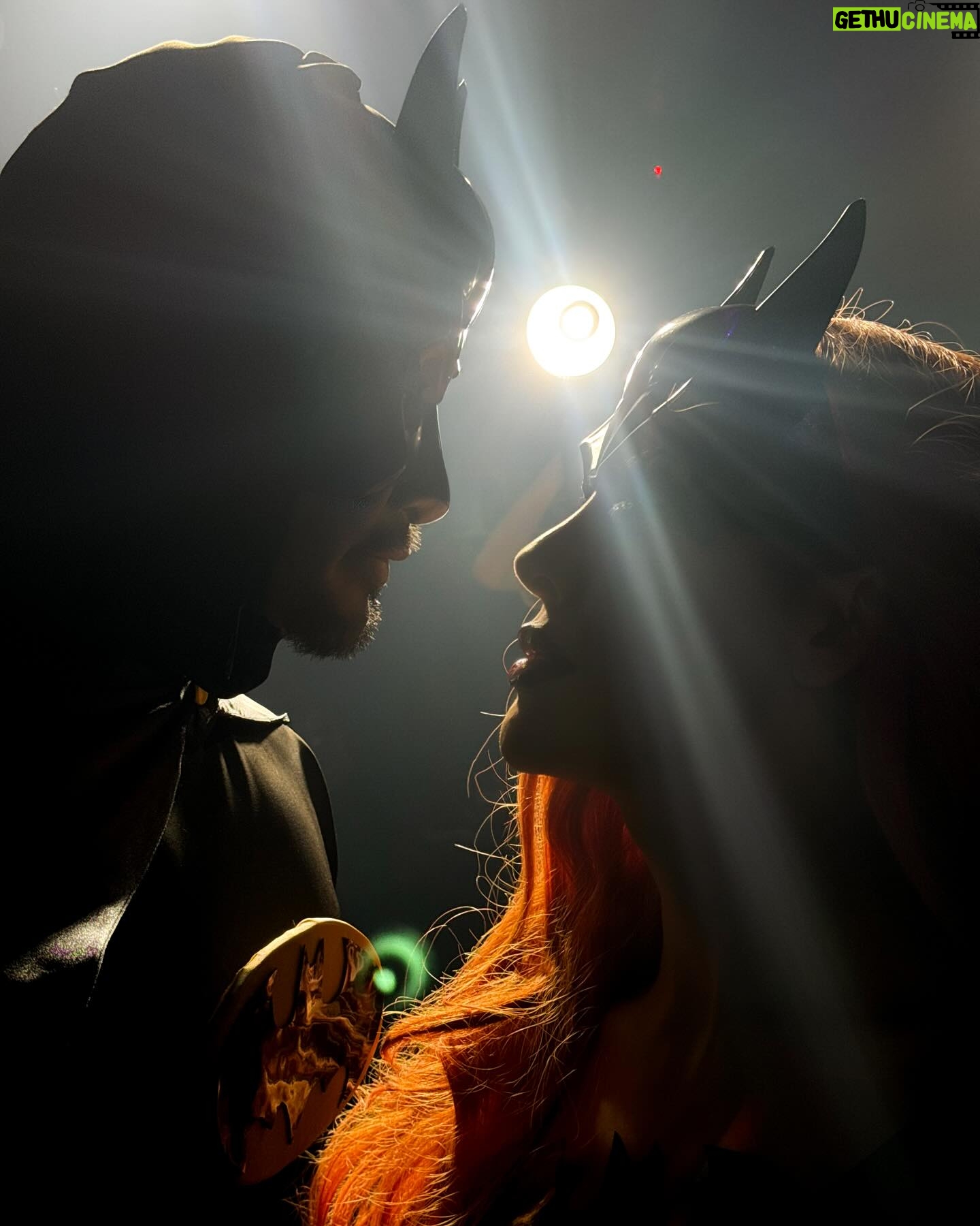 Nisamanee Lertvorapong Instagram - Bat man& Bad girl🦇💛🖤