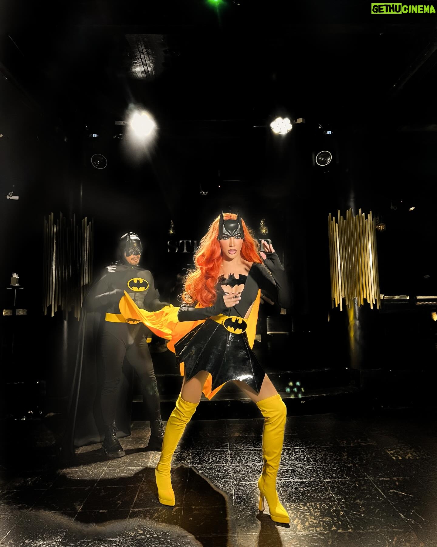 Nisamanee Lertvorapong Instagram - Bat man& Bad girl🦇💛🖤