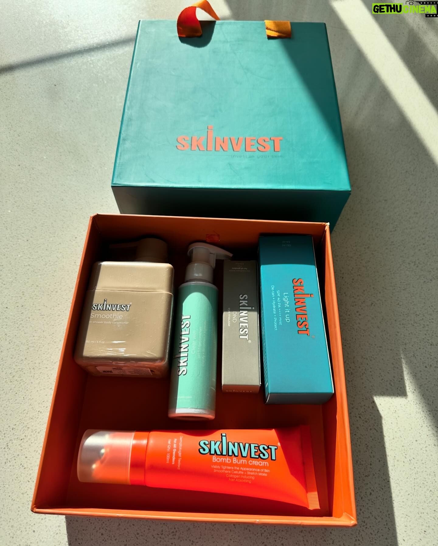 Nisha Agarwal Instagram - ~MOTHERS DAY GIVEAWAY~ Hello lovelies, I’m giving away these 4 packages to 4 wonderful women or men for their mothers or super moms themselves. All you need to do is; 1) Like this post 2)Share it on your story 3)Comment and share your mother’s day wishes below. *Within India only. Winners will be announced on the 9th May! Wishing you all strength, love and happiness always ❤️ Love, N