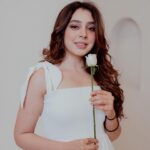Niti Taylor Instagram - 🌹🤍