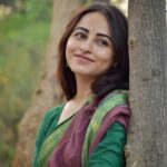 Niyati Fatnani Instagram - Love till you become Love....🍀 #love #saree #earthy #onelove #niyatifatnani