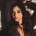 Niyati Fatnani Instagram - Looking at you looking at me🤎
