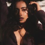 Niyati Fatnani Instagram - Looking at you looking at me🤎