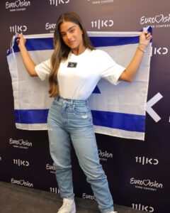 Noa Kirel Instagram - אני חושבת שאמרתי את כל מה שהיה לי לומר- על ההתרגשות שלי, הלחץ שלי והגאווה שאני מרגישה. עכשיו נשאר לי לומר לכם תודה, על האהבה שאני מקבלת מכם, על הגב שאתם נותנים לי מהרגע שבחרו בי ועל הזכות לייצג אתכם בכבוד ❤️🇮🇱 I think I said everything I had to say about my excitement, the weight on my shoulders and the pride I feel. Thank you for all the love you are spreading , for the huge support you gave me from the moment I was chosen and for the privilege to represent my country 🤍
