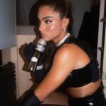 Noa Kirel Instagram - I am so excited for all the things to come 🤩 @nkb_perfumes #nkbperfumes
