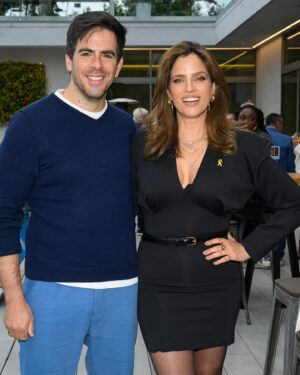 Noa Tishby Instagram - Thanks to everyone who came to my book launch in Los Angeles last week. I’ll be in NYC, Philly, and Long Island this week with @emmanuelacho talking about our new book “Uncomfortable Conversations With a Jew.”

Go to my bio to get tickets and order the book.

Dress @motherofall_official 
Hair @alonshalomsalon 
MU @ortal_labrecque_beauty