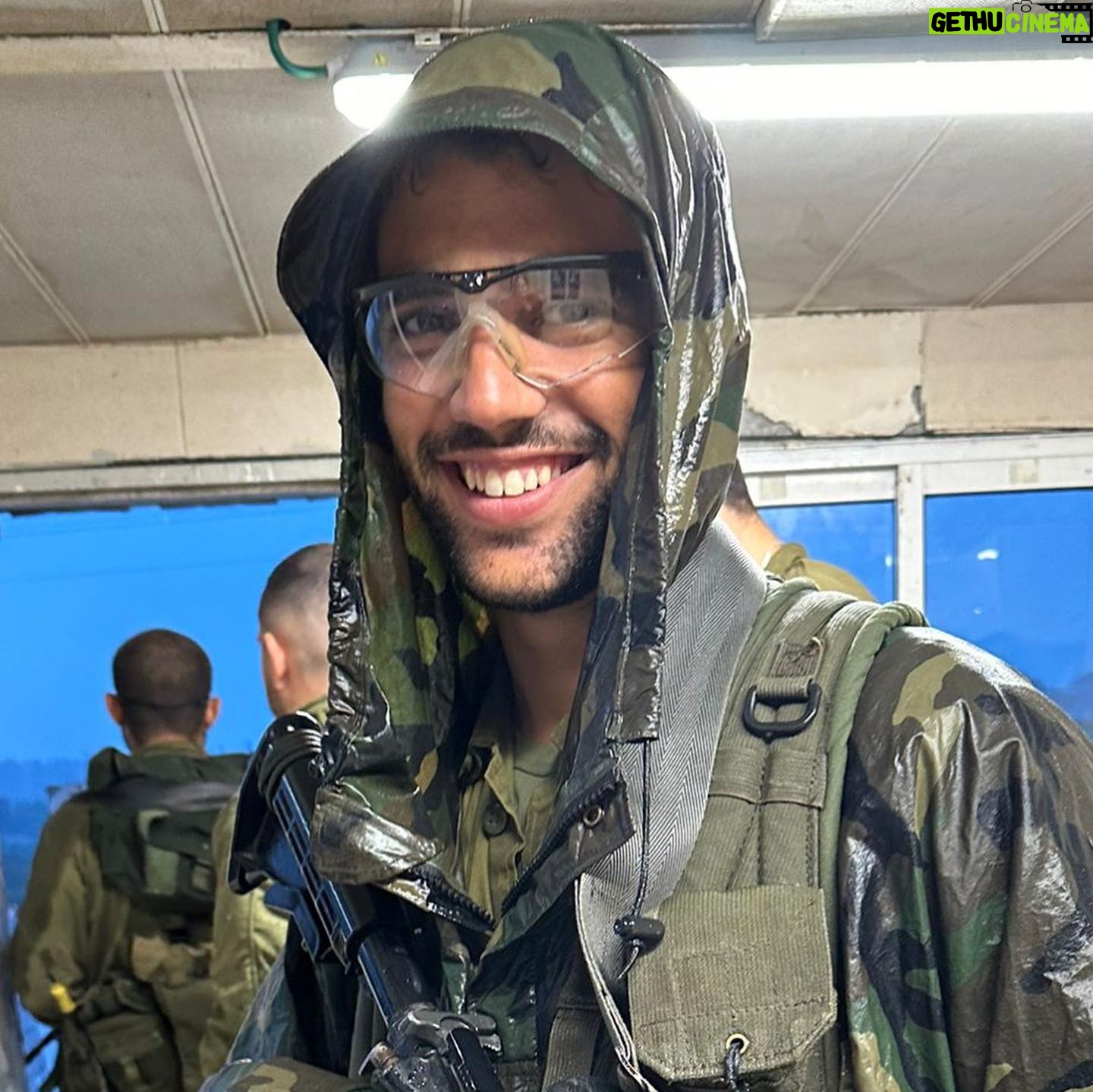 Noa Tishby Instagram - The IDF just released the names of four soldiers who fell in battle in the southern Gaza Strip today 💔 The four served in the Oz Brigade. 604 IDF soldiers have fallen since the beginning of the war that started exactly 6 months ago today at this exact time. We are forever in debt to these heroes who made the ultimate sacrifice to protect the state of Israel, say their names: 1. Captain Ido Baruch, 21, from Tel Mond, a squad commander in the commando training school who served in the Egoz Unit🕯️ 2. Sergeant Amitai Even Shoshan, 20, from Azriel, who was undergoing training in the commando training school 🕯️ 3. Sergeant Reef Harush, 20, from Kibbutz Ramat David, who was undergoing training in the commando training school 🕯️ 4. Sergeant Ilai Zair, 20, from Keidar who was undergoing training in the commando training school 🕯️ Z”L | זִכְרוֹנָם לִבְרָכָה | May their memory be a blessing The song ‘Good Night Shawn’ by Israeli singer, songwriter and composer: @HananBenAriOfficial was written in memory of IDF soldier Shawn Mondshine, who fell during the Gaza War of 2014. The lyrics are based on goodbye letters Shawn wrote to his friends and family, that were discovered on his phone after his tragic death.