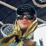 Noah Beck Instagram - “wait don’t start the set yet im coming”