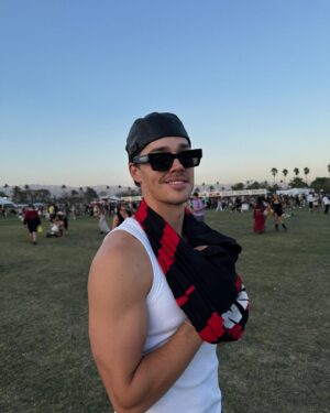 Noah Beck Instagram - instagram did that thing again