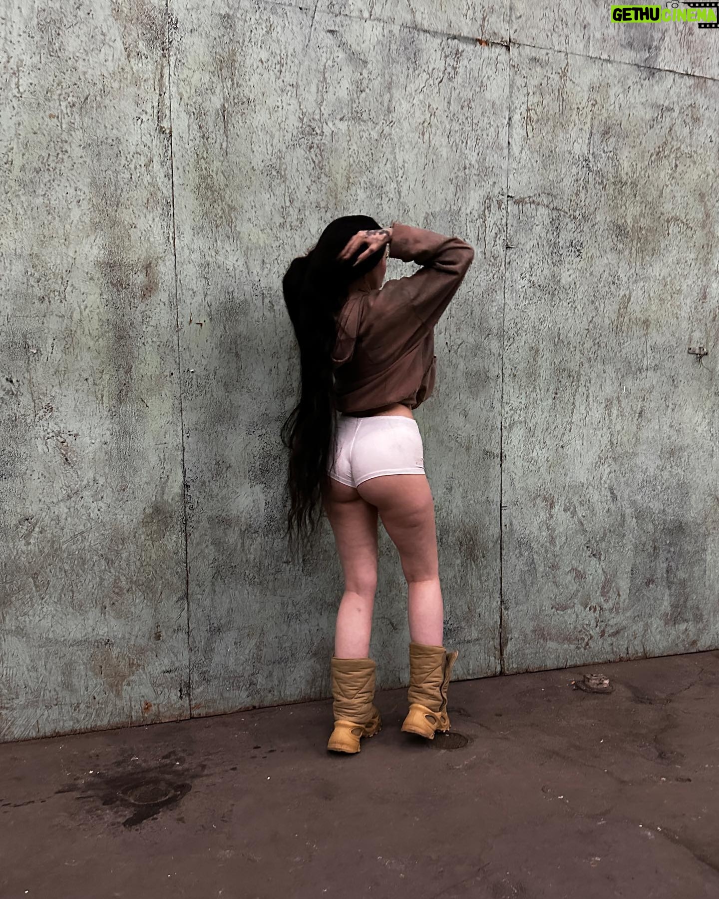 Noah Cyrus - 125.7K Likes - 🕷️