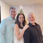 Nohely Arteaga Instagram - Mis amorosos seguidores espero hayan tenido una hermosa Navidad! Que el niño Jesús llene a sus familias de Salud-Bienestar Amor y muchas razones para celebra y agradecer la vida. Un abrazo de luz y bendiciones 🎄❤️