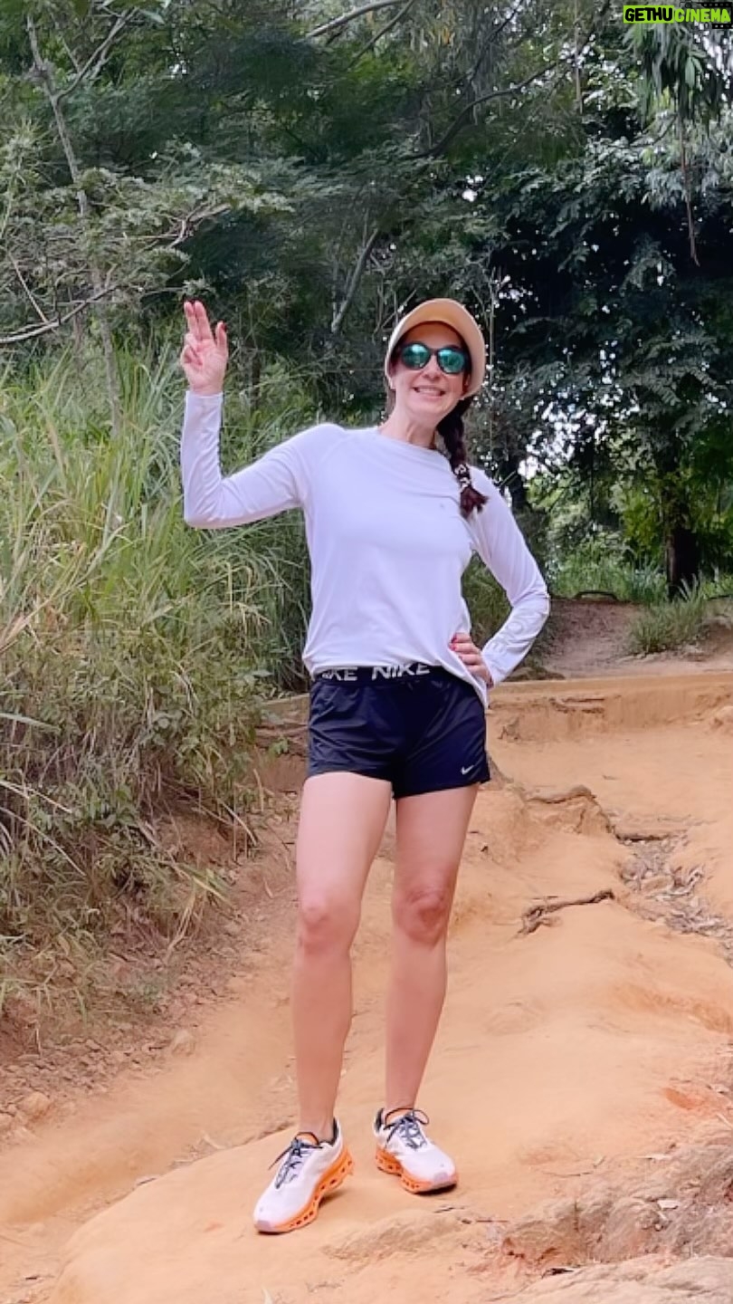 Nohely Arteaga Instagram - Feliz inicio de semana para todos🥰 Que tengan una extraordinaria semana😀👍 Yo arranque disfrutando de nuestro hermoso Ávila❤️