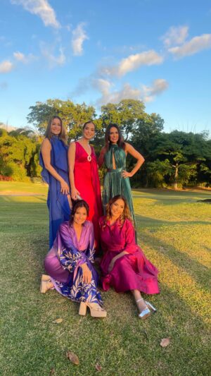 Nohely Arteaga Instagram - Amigas queridas!!! 

Hoy celebramos con nuestra querida @nohelyarteaga la boda de su hijo , bendiciones!! Los queremos!!! @hperezpereira 

#bodamarianayoscar 

@vivianagibelli @villamizarsonia @vazquezbeatriz