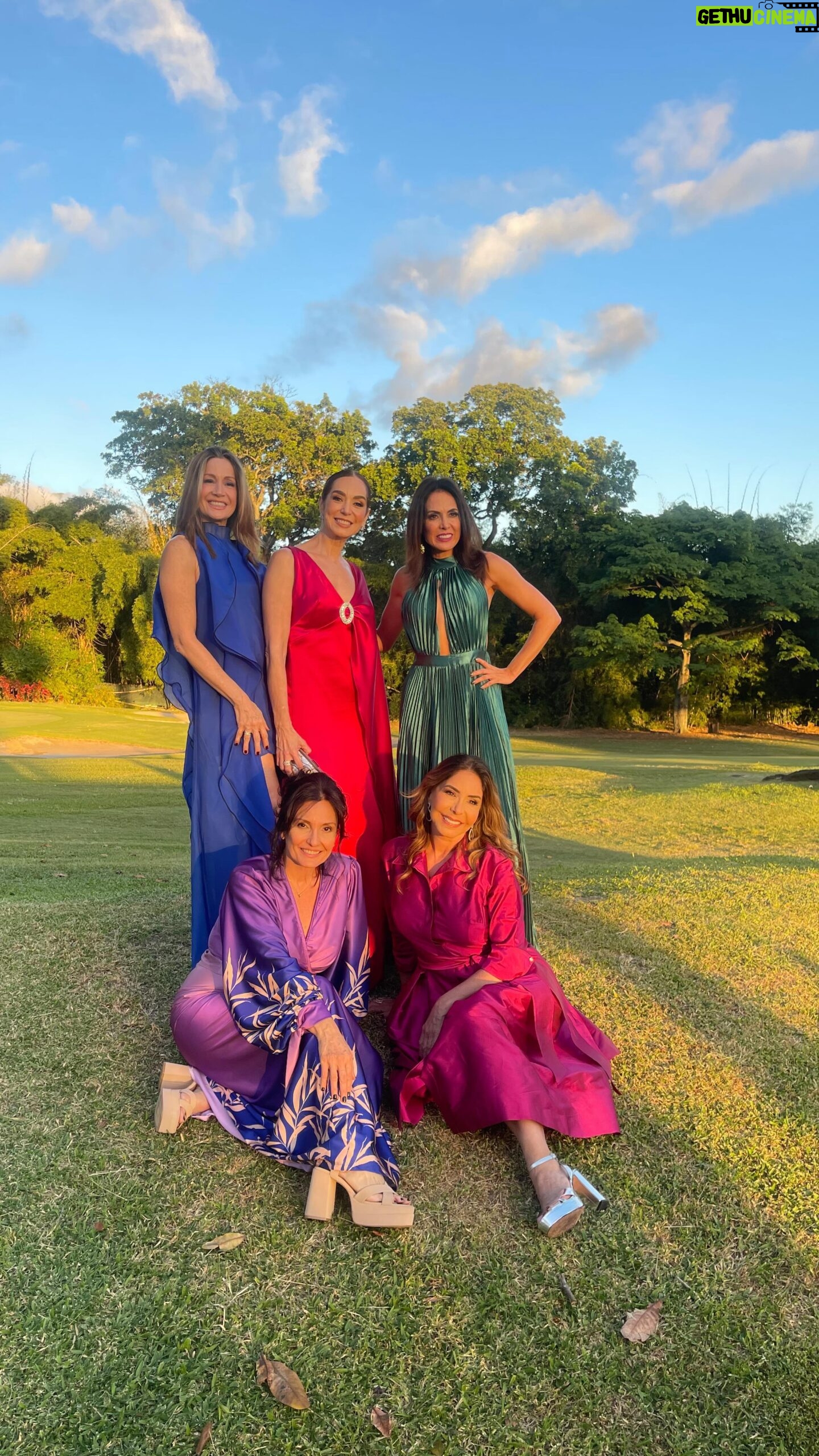 Nohely Arteaga - 18K Likes - Amigas queridas!!!
Hoy celebramos con nuestra querida @nohelyarteaga la boda de su hijo , bendiciones!! Los queremos!!! @hperezpereira
#bodamarianayoscar
@vivianagibelli @villamizarsonia @vazquezbeatriz
