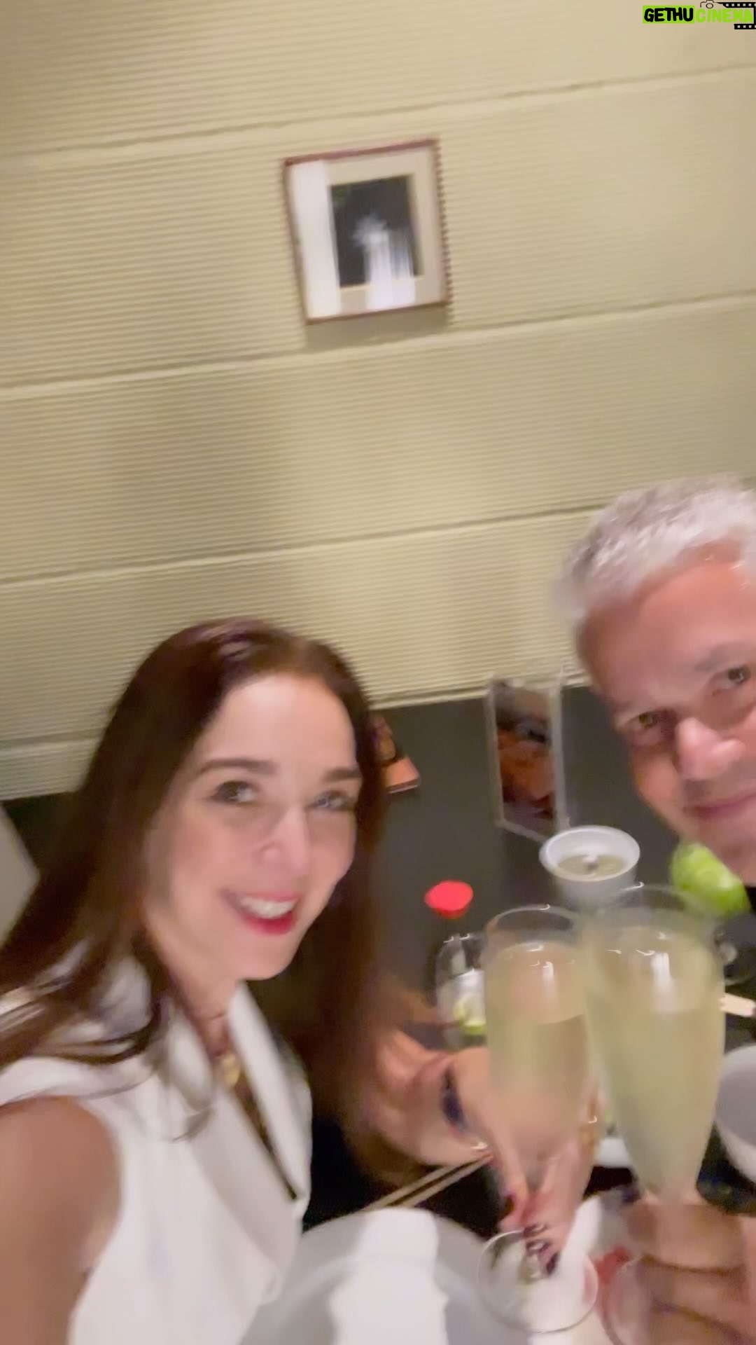 Nohely Arteaga Instagram - Feliz día del amor y la amistad ❤️@hperezperira Gracias por ser mi cómplice, mi compañero, mi amigo Deseo seguir celebrando la vida contigo❤️🥰😍