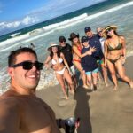 Nohely Arteaga Instagram - Despidiendo el 2023 con amigos queridos!! Vivan, gocen, rían, abracen, agradezcan, la vida es una , disfrútenla!!! Lo mejor para el año nuevo!!!! @villamizarsonia @nohelyarteaga @rrutenberg @manuelfraizgrijalba @hperezpereira