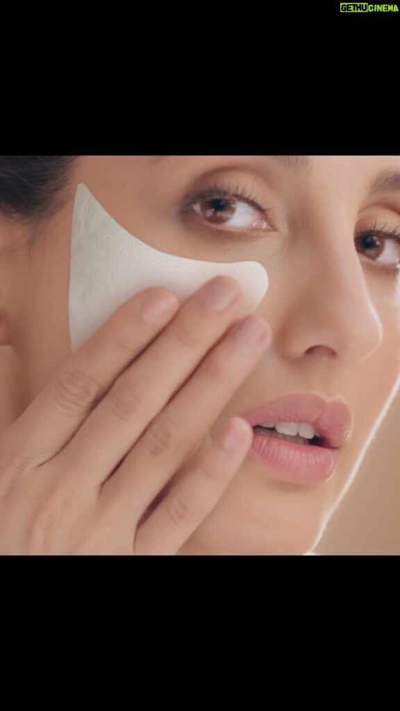 Nora Fatehi Instagram - Exploring skincare taught me the significance of inner nourishment. NuEssentials by Zeroharm, with its nano-tech face mask, goes beyond surface application. It melts like magic and penetrates deep into the skin imparting a transformative inner glow. This aligns with my tech-driven approach to genuine skin health. NuEssentials isn’t a mere product, it’s a skincare breakthrough, providing authentic results. Their innovative commitment marks a refreshing evolution in beauty care, captivating me deeply. #NorafatehiXNuEssentials #NoraLovesNuEssentials #NuEssentials #NuEssentialsByZeroHarm #ZeroHarmNuEssentials #Indias1stMeltingNanoCollagenMask #CollagenMask #NanoCollagenMask #MeltingCollagenMask #ad