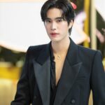 Norawit Titicharoenrak Instagram - เพราะเราคู่ควรสำหรับผม.. หมายถึง การที่เรารู้สึกว่าเราเหมาะสมกับอะไรต่างๆนาๆที่เข้ามาในชีวิตเรา ขอแค่เรามั่นใจว่าเราคู่ควรกับสิ่งที่เกิดขึ้นตรงหน้า และตั้งใจทำมันให้ดีที่สุด เพื่อให้คู่ควรกับสิ่งที่ได้รับมา Because I’m worth it! #LOrealParisTH #Worthit