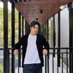 Norawit Titicharoenrak Instagram - Vacay mood @burberry