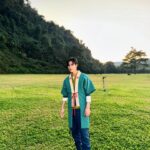 Norawit Titicharoenrak Instagram - 🍃
