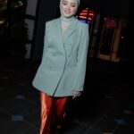 Nur Fazura Instagram - Briefly attended the #BOHCameronianArtsAwards in support of @bohteamalaysia and artists who were nominated, congratulations everyone! 🎉 Ended the night at beautiful @amyera.z ‘s Raya gathering with my sisters @puteri_azureen @husnahanafi . Thank you all for having me. 💖 📸: @hasifikri