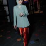 Nur Fazura Instagram - Briefly attended the #BOHCameronianArtsAwards in support of @bohteamalaysia and artists who were nominated, congratulations everyone! 🎉 Ended the night at beautiful @amyera.z ‘s Raya gathering with my sisters @puteri_azureen @husnahanafi . Thank you all for having me. 💖 📸: @hasifikri