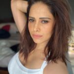 Nushrratt Bharuccha Instagram - Photo mein bhi Main, Photographer bhi Main 🤝🧏🏻‍♀️ The setting Sun being my only source of light and Curtain being my only filter!