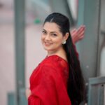 Nusrat Imroz Tisha Instagram - Happy friday everyone ❤️❤️ PC: @zutons_snapshoot Outfit: @gulzaar_clothing #tisha #nusratimrosetisha #imrose #happyfridayeveryone #ramadanmubarak2020