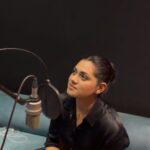 Nusrat Imroz Tisha Instagram - Cooking something for Something Like An Autobiography ❤️ The film is coming on November 30 on @chorkiofficial #tisha #nusratimrosetisha #imrose #somethinglikeanautobiography #chorki #november30 #thursdaynews