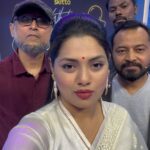 Nusrat Imroz Tisha Instagram - Loud and Clear ! #tisha #nusratimrosetisha #imrose #somethinglikeanautobiography @chorkiofficial @oh_what_a_show @rafsan_sabab @farooki_mostofa @sarafahmedzibon