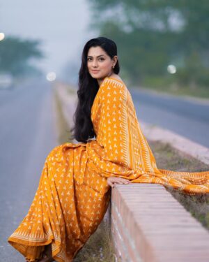 Nusrat Imroz Tisha Instagram - Tomorrows can be brighter only if we believe in!
PC : @zutons_snapshoot 
#tisha #nusratimrosetisha #imrose #happynewyear #2024