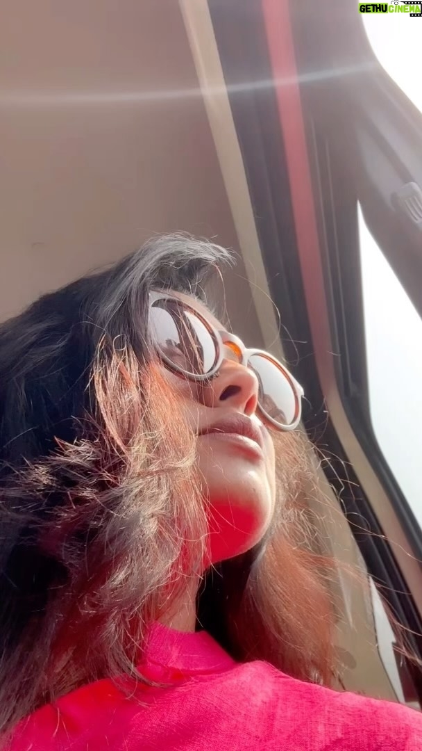 Nusrat Imroz Tisha Instagram - শুভ রোদেলা সকাল! #tisha #nusratimrosetisha #imrose #sunnymorning #haveagoodday