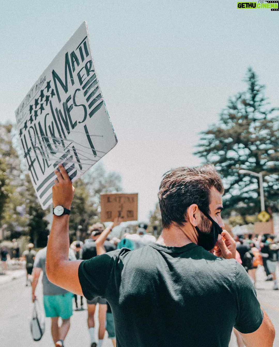 Nyle DiMarco - 170.9K Likes - #ALLBLACKLIVESMATTER 🌈
📸: @safijafri