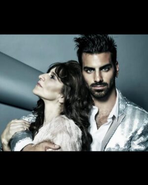 Nyle DiMarco Instagram - That one time my gorgeous Mama came to shoot with me on #ANTM and effortlessly stole the show!

Happy Mother’s Day mama, I love you 🤟🏼