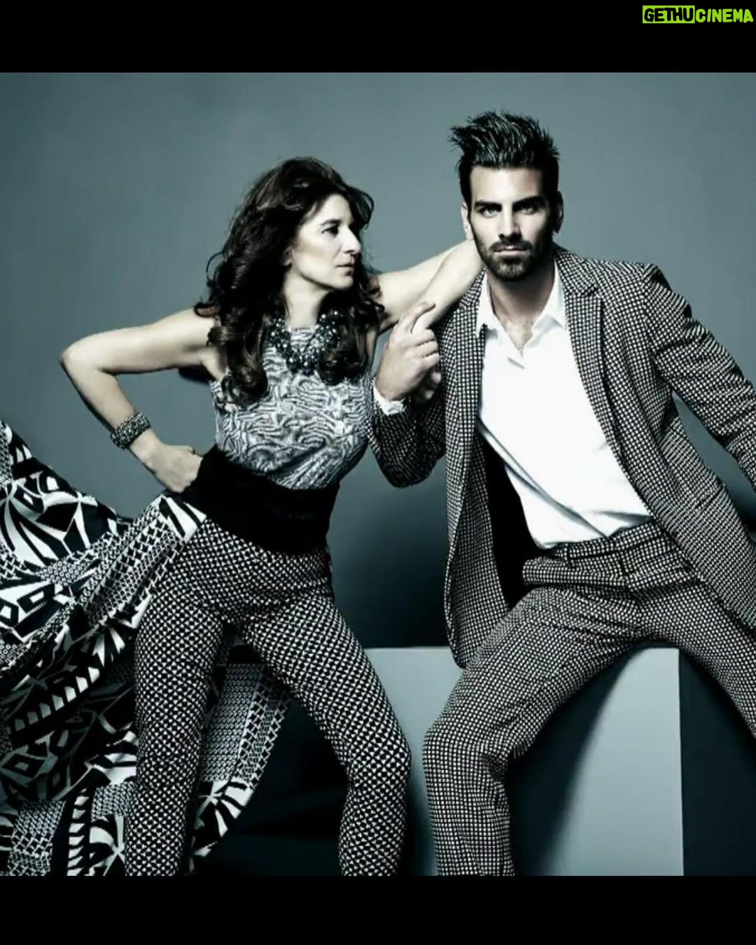 Nyle DiMarco - 165.5K Likes - That one time my gorgeous Mama came to shoot with me on #ANTM and effortlessly stole the show!
Happy Mother’s Day mama, I love you 🤟🏼