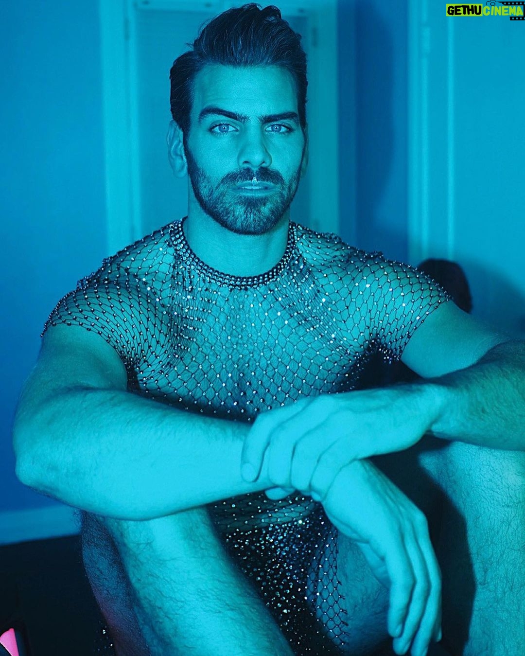 Nyle DiMarco - 264.6K Likes - A year ago today we released a sign language version of @arianagrande’s 7 RINGS video! I had so much fun transforming into her!
How did the ASL video happen? Accessibility happened. (and of course @jakewil who directed the video)
I tweeted Ariana to see if she could caption her music video because 466 million people with hearing loss would love to watch.
She responded that she loved the idea.
A few weeks later, Ariana released 7 RINGS music video with lyrics available to read onscreen!
Then I was able to translate her lyrics into sign language.