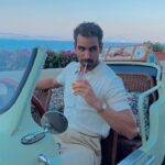 Nyle DiMarco Instagram – the sweetness of doing nothing in italy