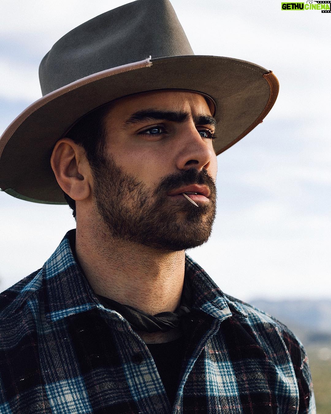 Nyle DiMarco - 143.3K Likes - CAN I GET A YEEHAW!
-
📸: @taylormillerphoto
for @_manabouttownuk
Styled by: @dogreene