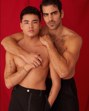 Nyle DiMarco Instagram - Big DEAF Energy!!! - 
I’ve been getting messages regarding sudden loss of hearing and/or the compatibility of fluency in sign language (or lack thereof) with the deaf community. Well @chellaman and I are here to tell you that there is no one right way to be deaf... so just BE YOU. Love yourself. Be your authentic self. And then the stars will align. I promise you this 🤟🏽