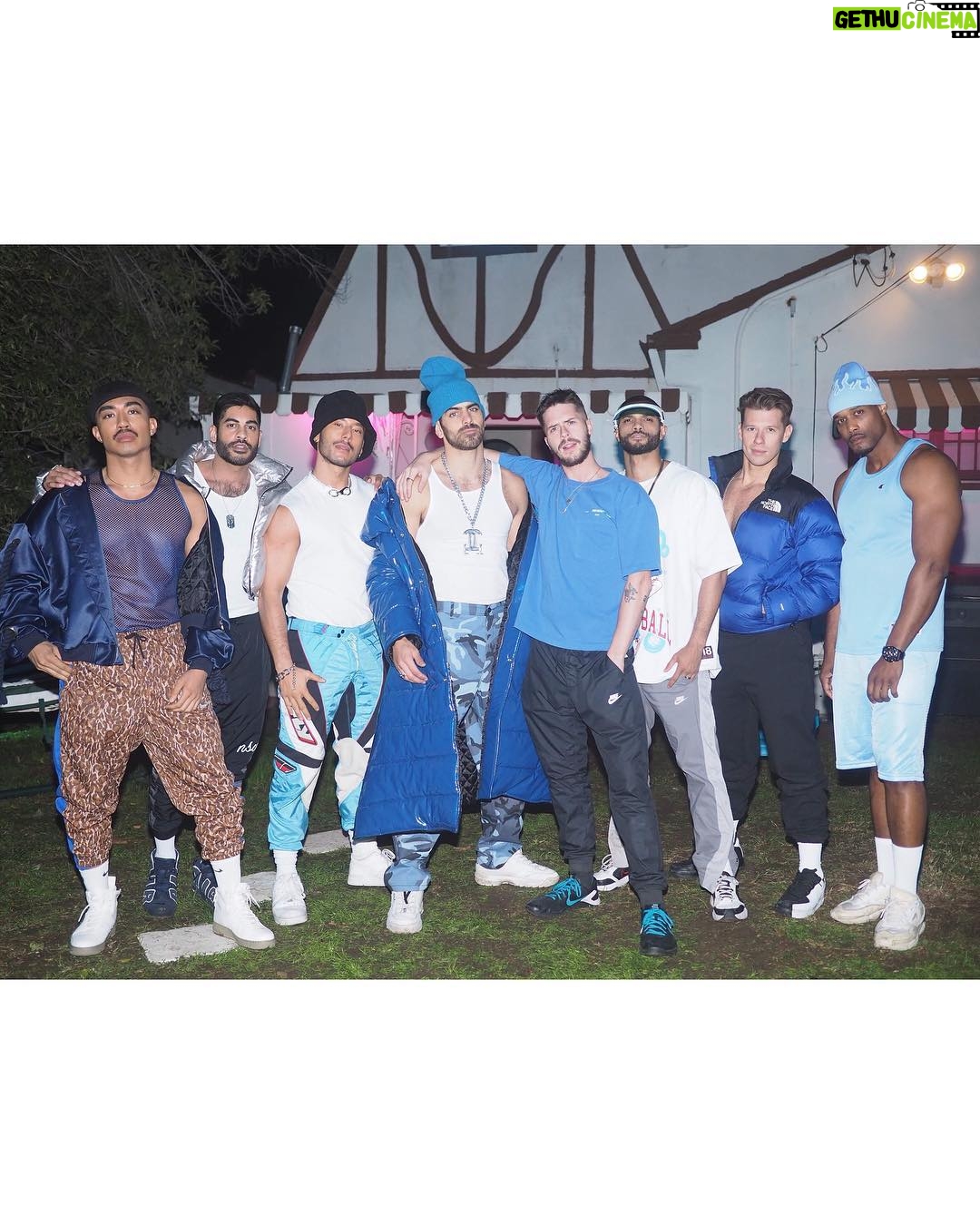 Nyle DiMarco - 171.8K Likes - Ariana dropped 7rings with captions, we dropped in SIGN LANGUAGE!!!!!! Video link in BIO!!! Y’all ain’t even readyyyyyyy!!!! (Come back and let me know your thoughts!!)
—
🎬 directed by @jakewil
⭐️ starring @nyledimarco
✨ with @constantinerousouli @dimsssum @donaldromain @jawhar_paulo @sachinbhatt @zach_graves
🎥 cinematography by @matt_tompkins
✂️ edited by @callaird
🧢 wardrobe stylist @vchillbruh
💁🏻♂️ hair @kylekrieger
💄 makeup @manthony783
✊ ASL translation by @nyledimarco
🕹 steadicam @g2arch
💡 gaffer @aokennison
🖌 titles by @felipemollica_
🖤 director asst @imajknight
📋 co-produced by @nyledimarco @unicornian 📋 produced by @columbia_tatone
.
💋 original video directed by @hannahluxdavis
🧵 puffer jacket by @bjames.la
💎 solo look by @michaelbrambila
Pics by @eclectic.nomad