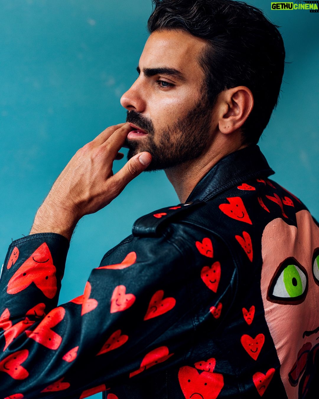 Nyle DiMarco - 173.5K Likes - Spread love!!! ❤️❤️
📸: @taylormillerphoto
For @gaytimesmag cover