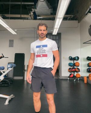 Nyle DiMarco Instagram - meet my new gym shirt 
@dontmesswithtranskids